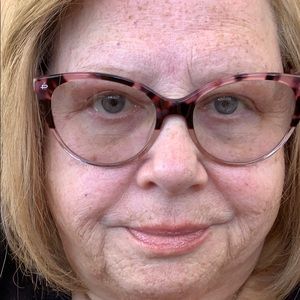 Meet your Posher, Gail